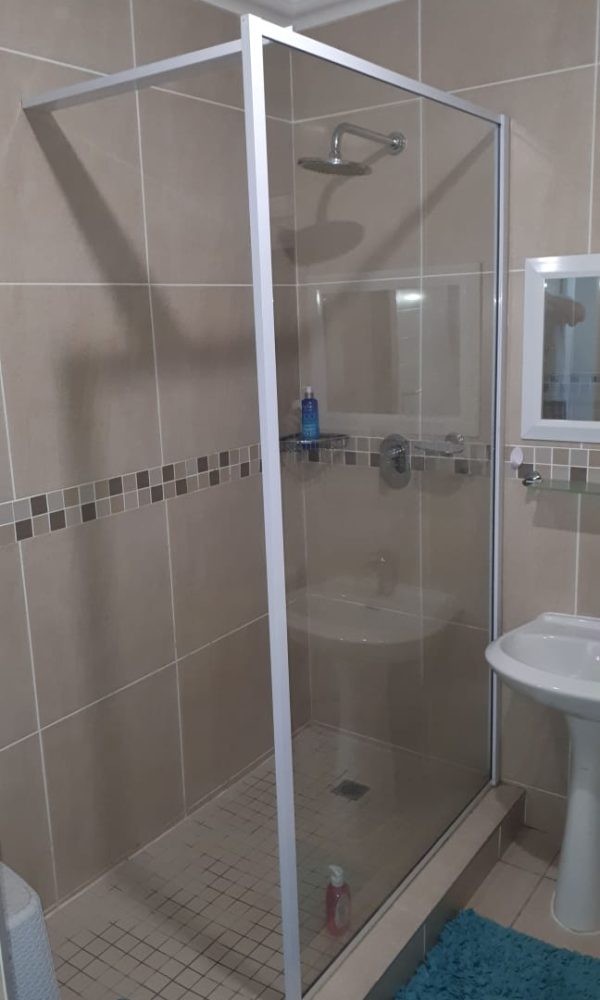 fixed return panel with stabiliser angle